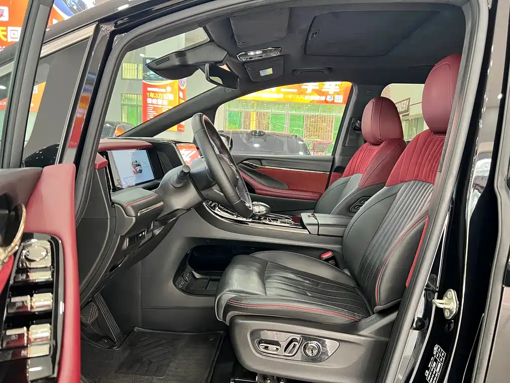 GAC Motor Trumpchi M8 2023 — фото 8
