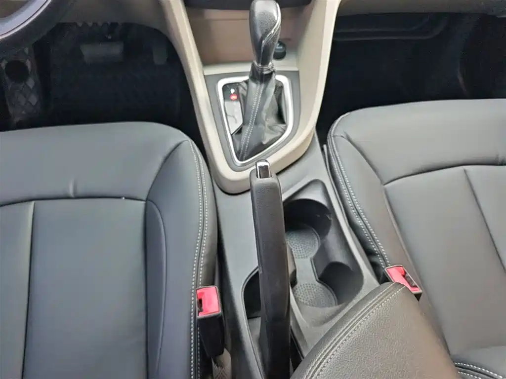 Buick Excelle 2019 — фото 14