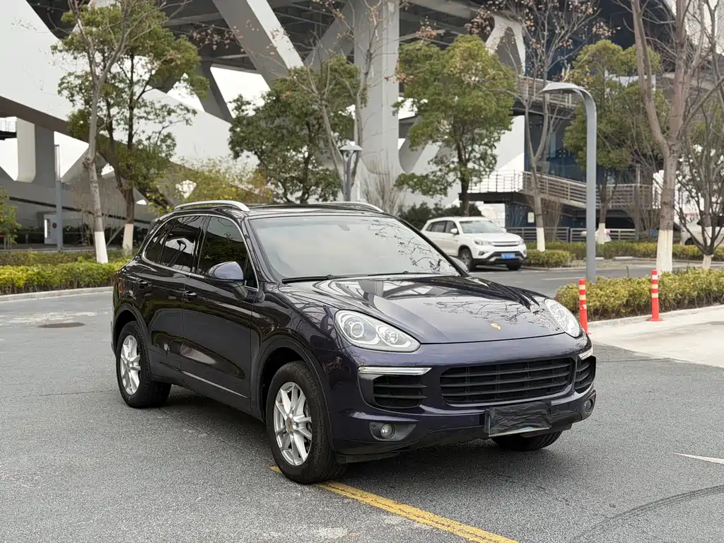 Porsche Cayenne 2016 — фото 3