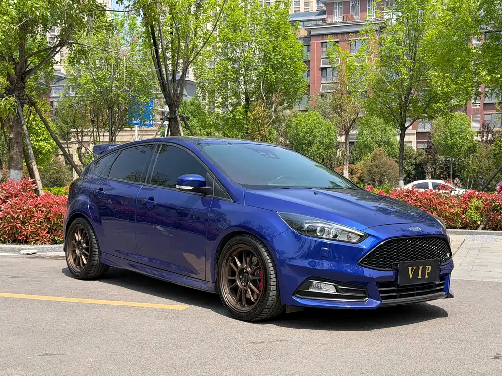 Ford Focus 2017 — фото 3