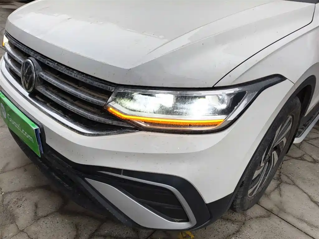 Volkswagen Tiguan L 2022 — фото 24