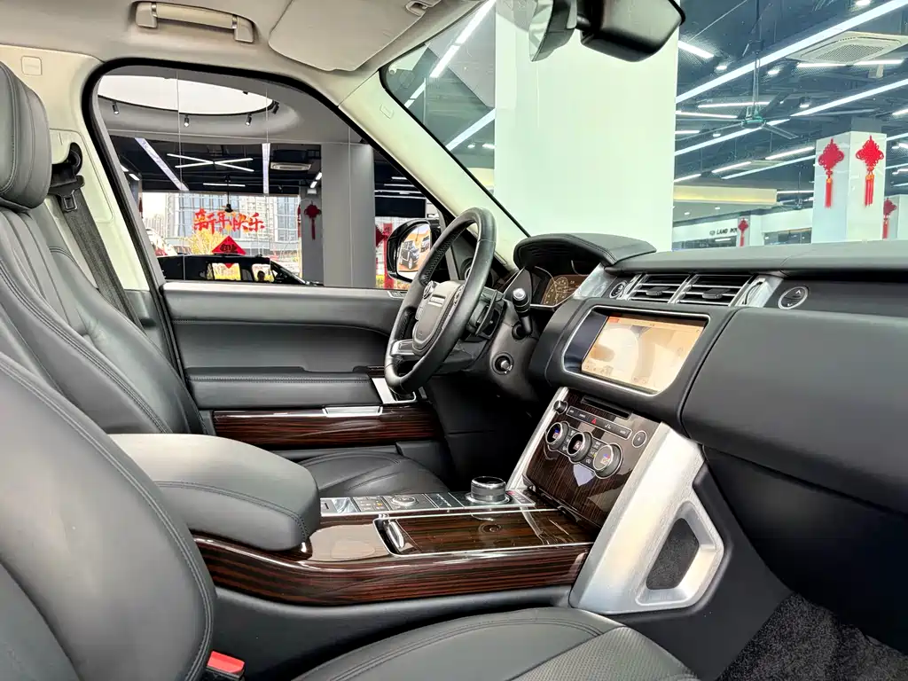 Land Rover Range Rover 2017 — фото 24