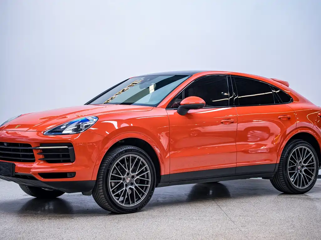 Porsche Cayenne 2020 — фото 1