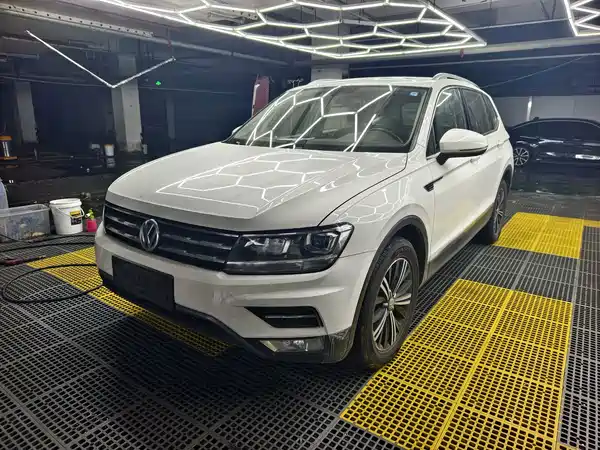 Volkswagen Tiguan L 2019