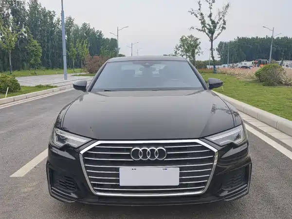 Audi A6L 2022