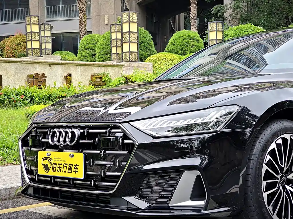 Audi A7L 2025 — фото 4
