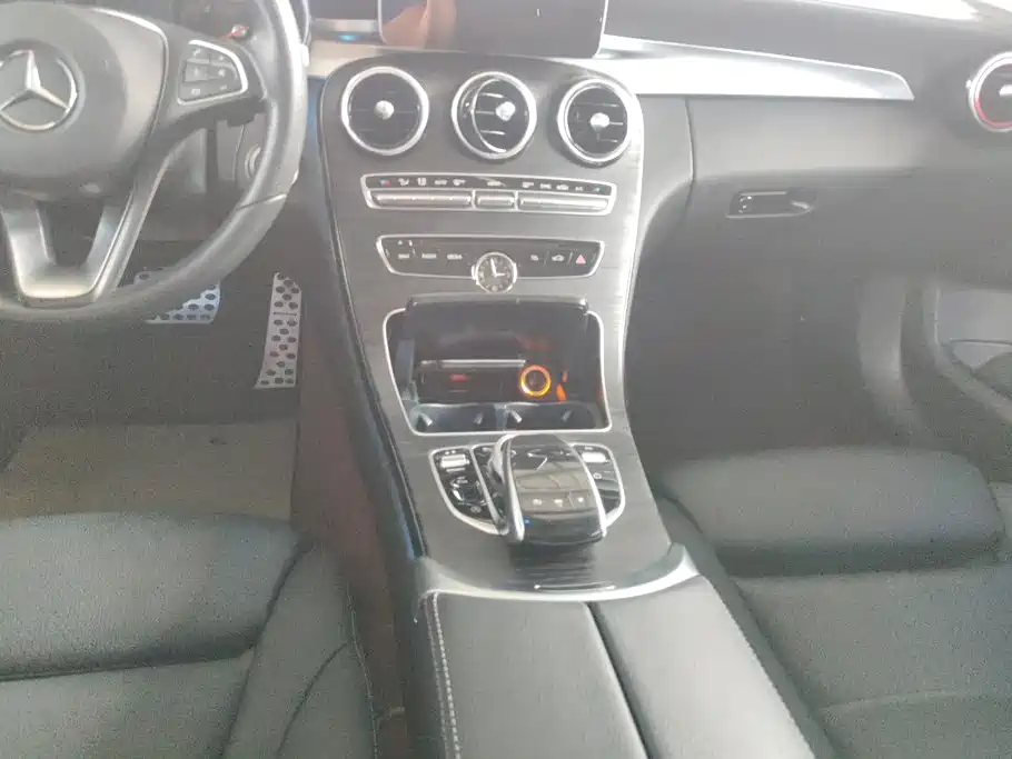 Mercedes-Benz C-Class 2017 — фото 16