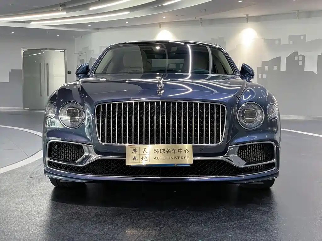 Bentley Flying Spur 2020 — фото 2