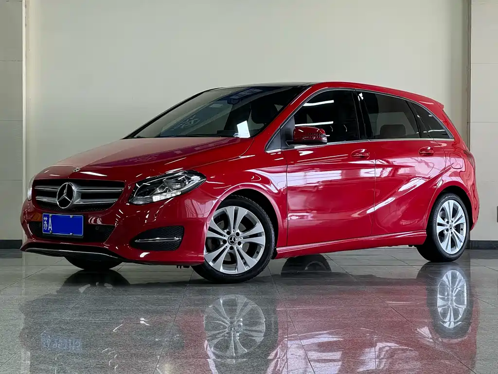 Mercedes-Benz B-Class 2018 — фото 1