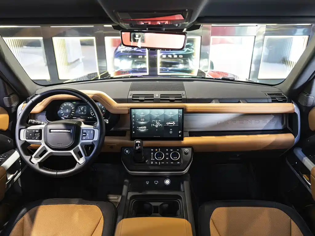 Land Rover Defender 2024 — фото 20