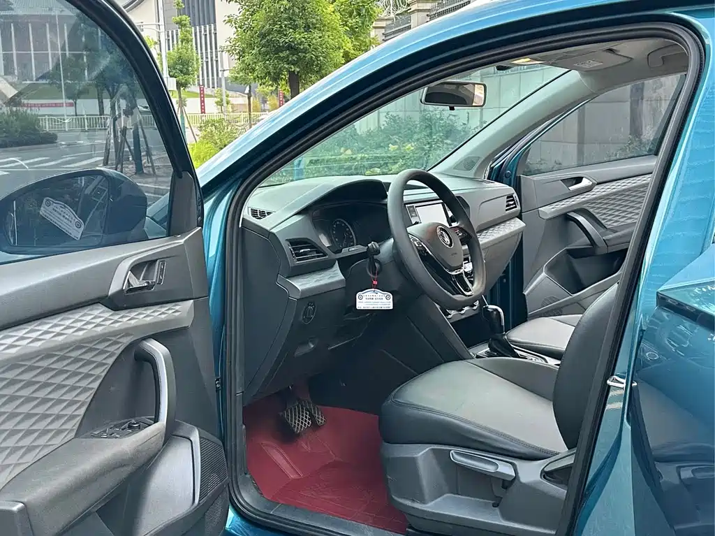 Volkswagen Tharu 2019