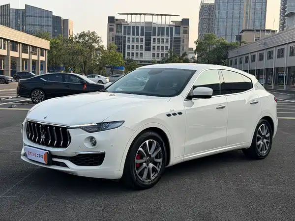 Maserati Levante 2022