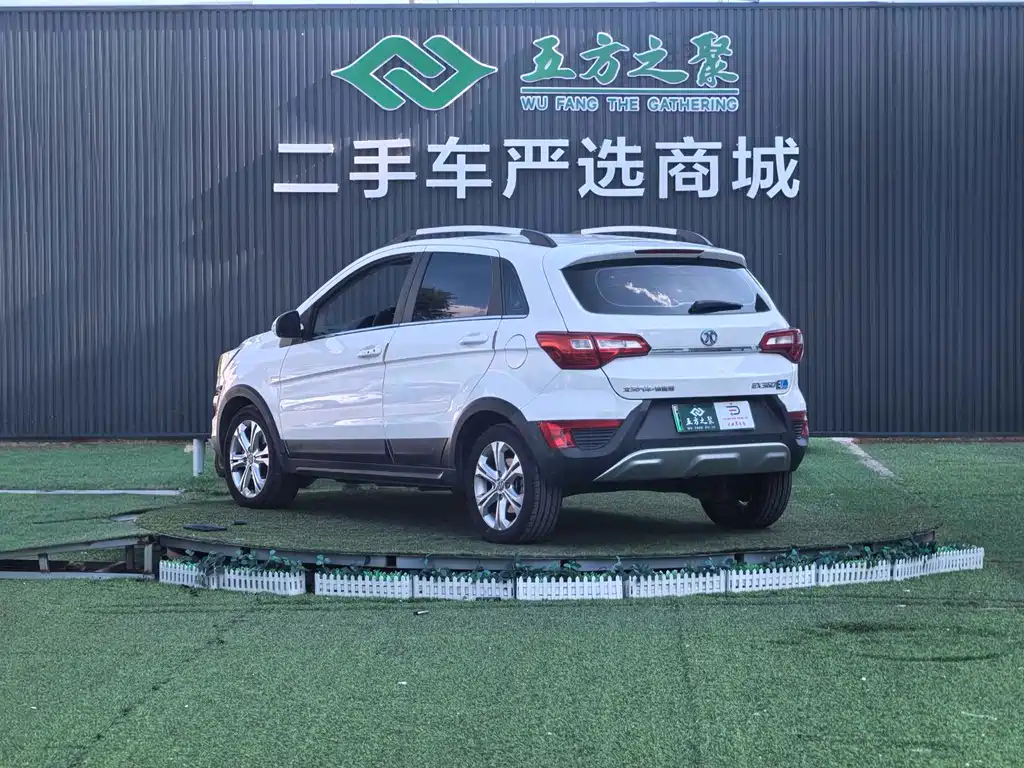 BAIC New Energy EX 2018 — фото 18