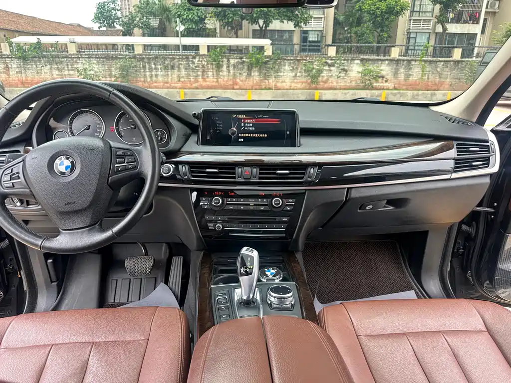 BMW X5 2015 — фото 8
