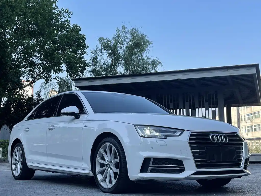Audi A4L 2019 — фото 3