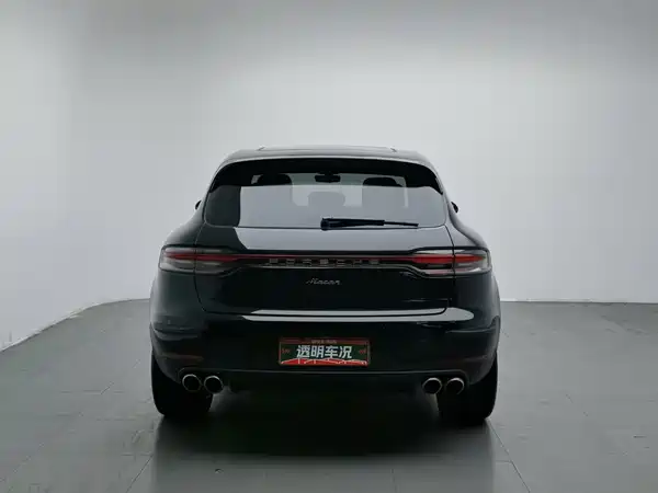 Porsche Macan 2021
