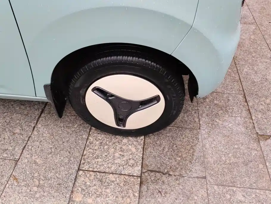 Geely Galaxy Panda 2025