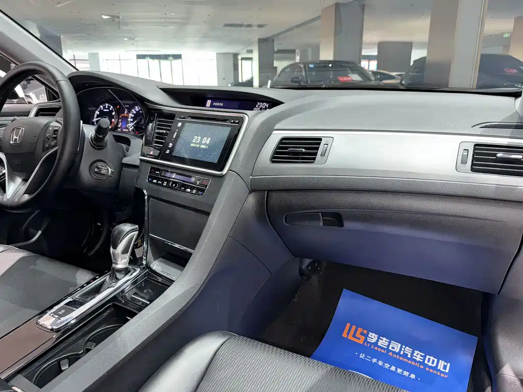Honda Spirior 2017 — фото 21