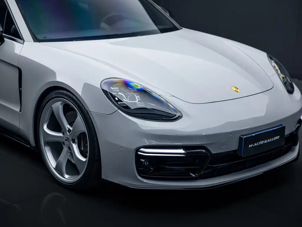 Porsche Panamera 2019 — фото 35