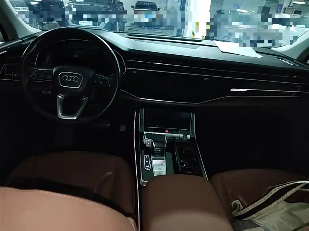 Audi Q7 2021 — фото 16