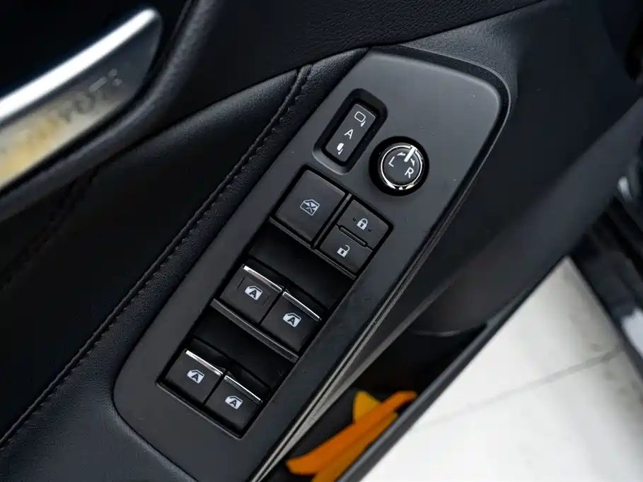 Toyota Avalon 2022 — фото 20