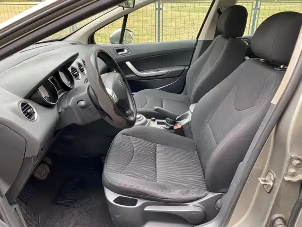 Peugeot 408 2014