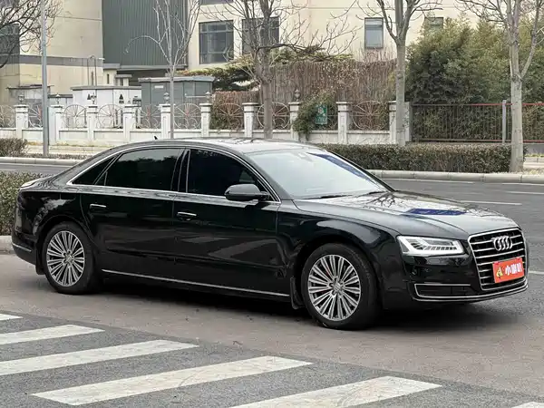 Audi A8 2014