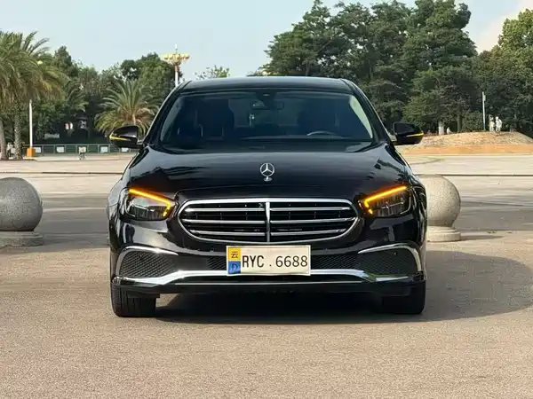 Mercedes-Benz E-Class 2023