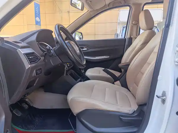 Wuling Hongguang 2019