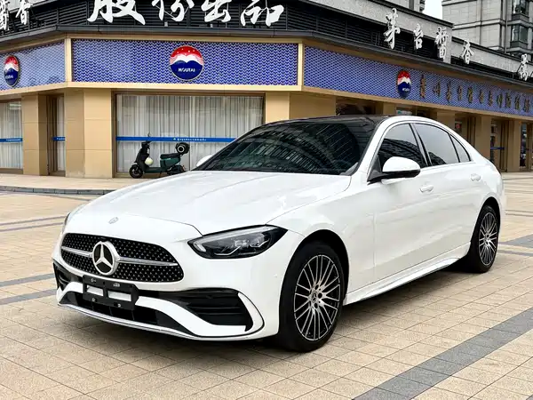 Mercedes-Benz C-Class 2024