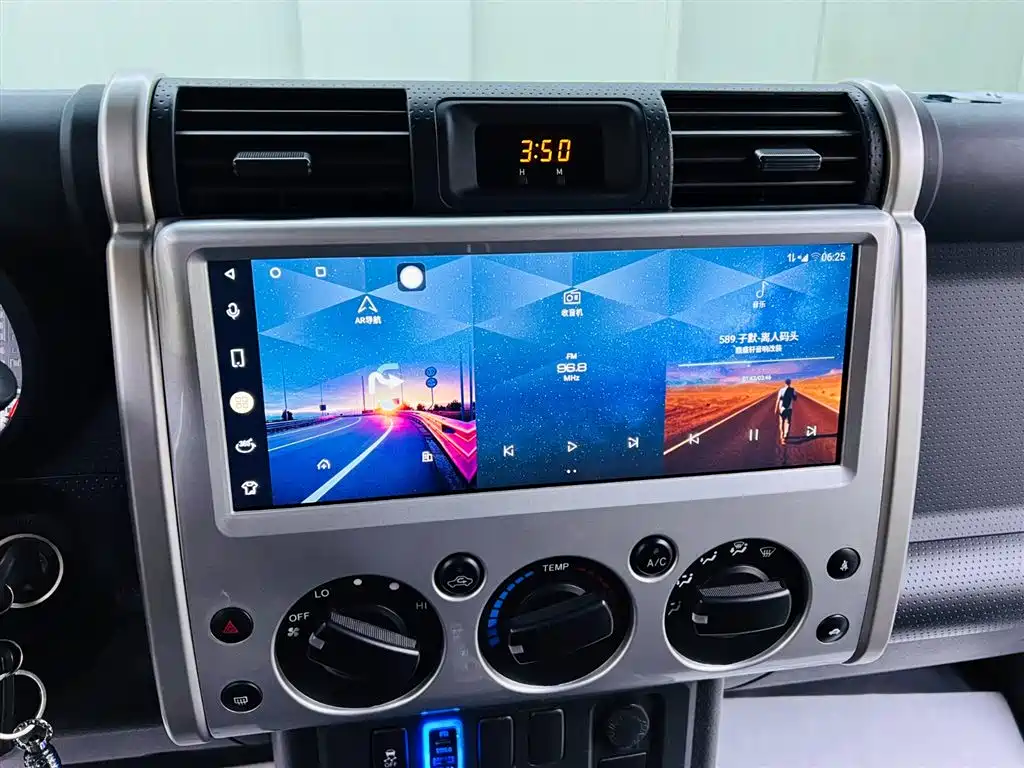 Toyota FJ Cruiser 2024 — фото 13