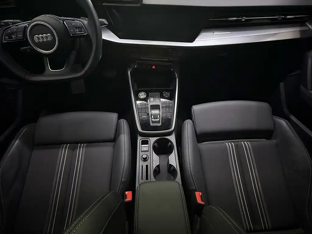 Audi A3 2022 — фото 17