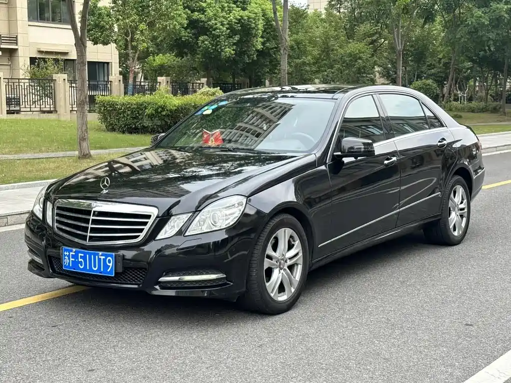 Mercedes-Benz E-Class 2012
