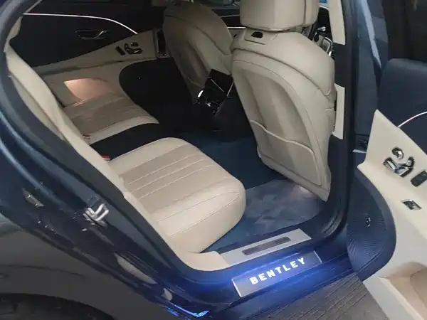 Bentley Flying Spur 2021