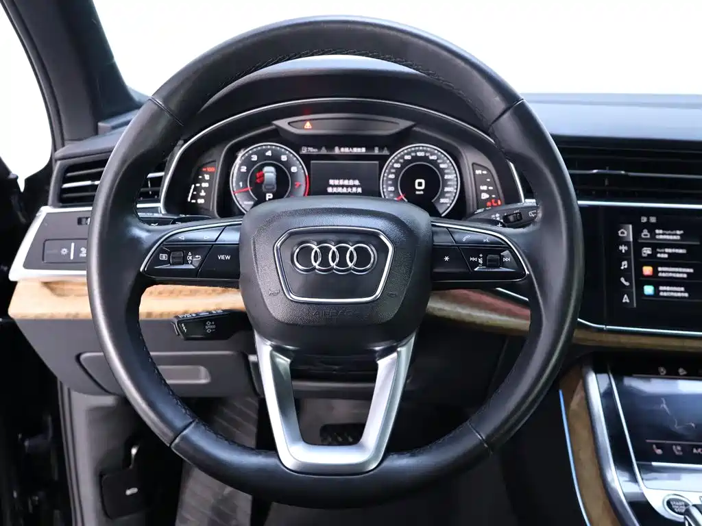 Audi Q7 2022 — фото 16