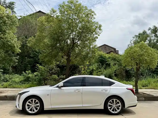 Cadillac CT5 2024