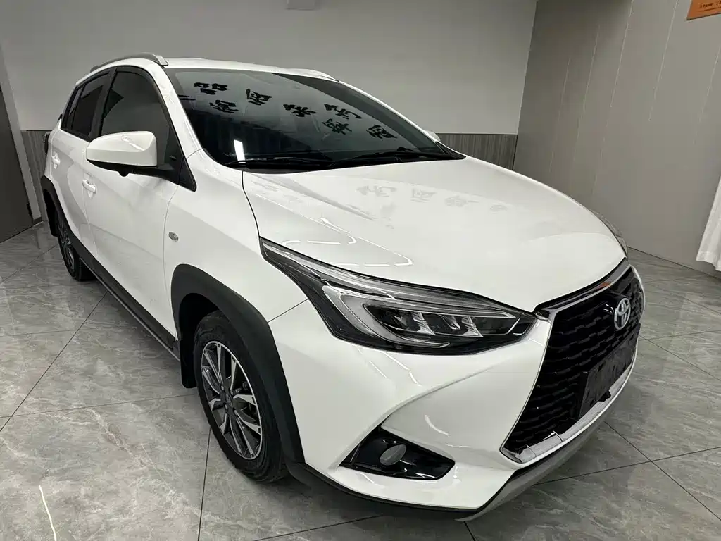 Toyota Yaris L 2022