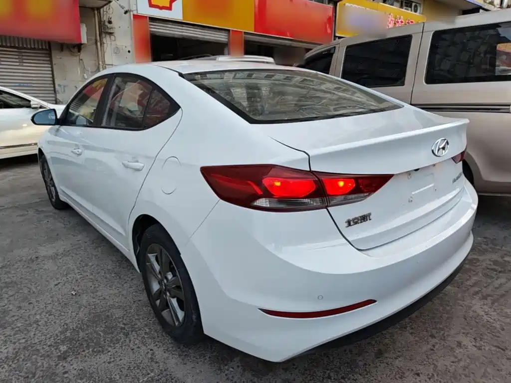 Hyundai Celesta 2017 — фото 5