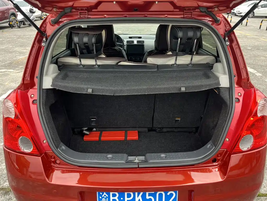 Suzuki Swift 2013 — фото 14