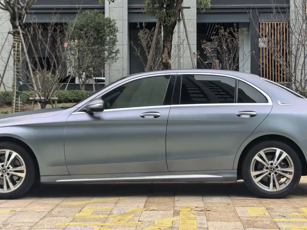 Mercedes-Benz C-Class 2020