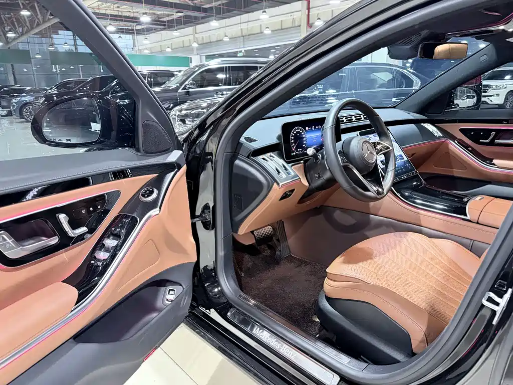Mercedes-Benz S-Class 2025 — фото 2