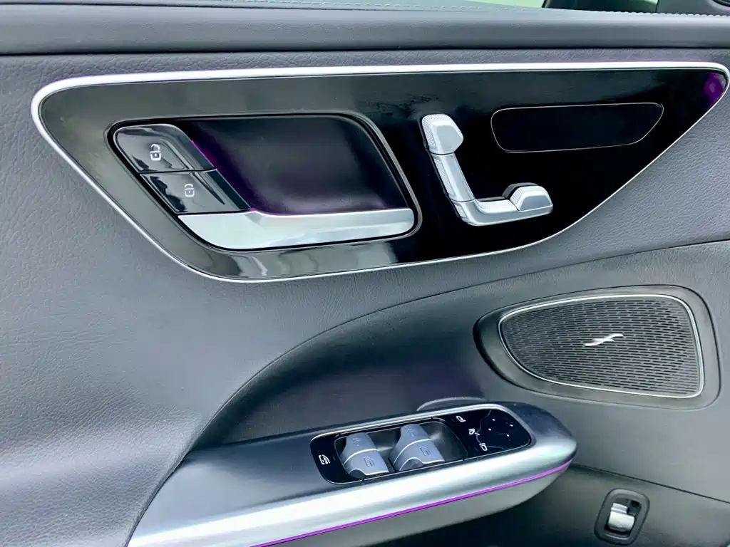 Mercedes-Benz C-Class 2023 — фото 26