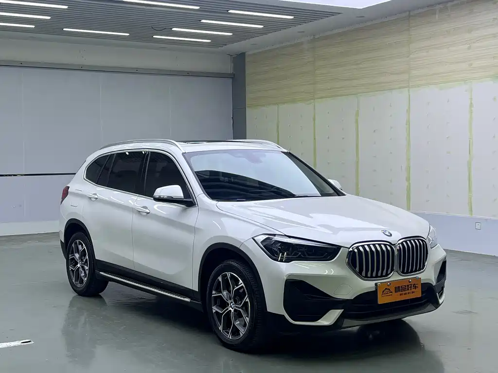 BMW X1 2021 — фото 3