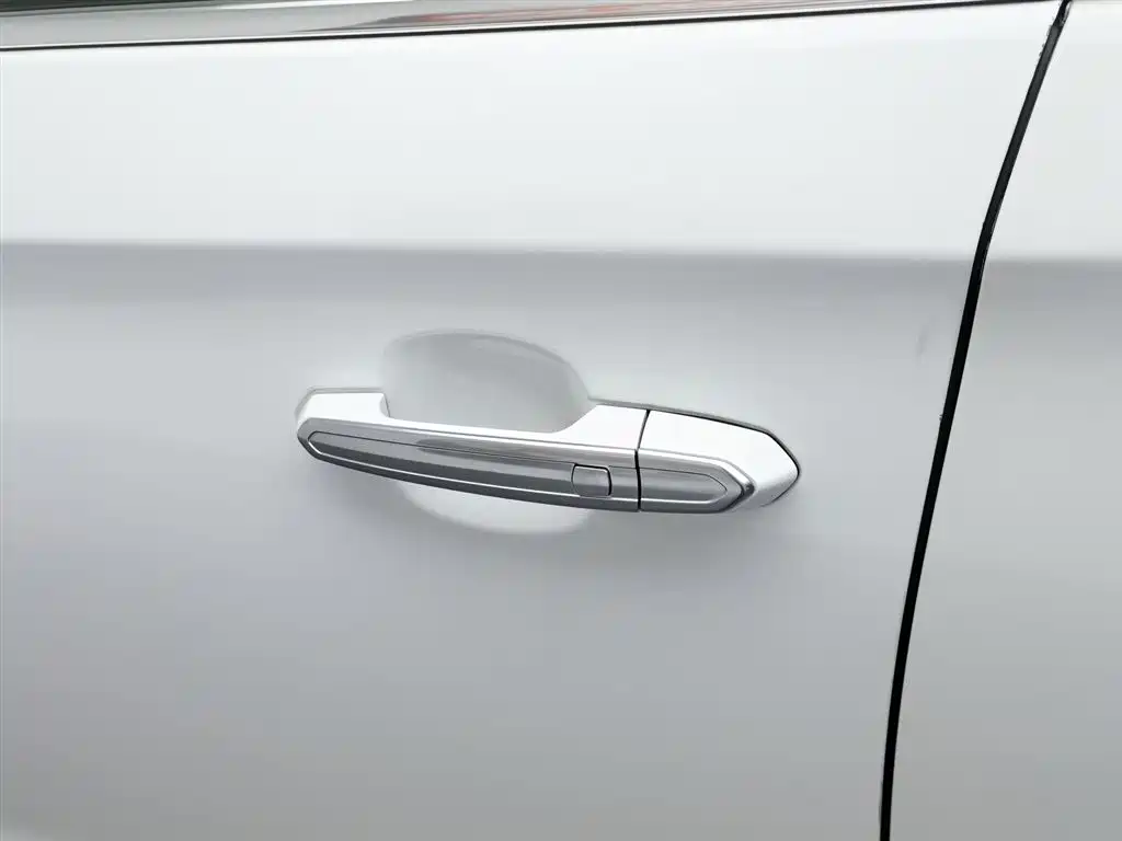 Cadillac XTS 2018 — фото 18