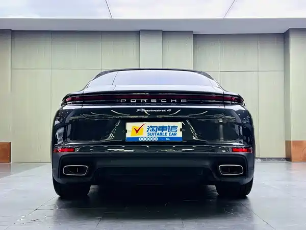Porsche Panamera 2025