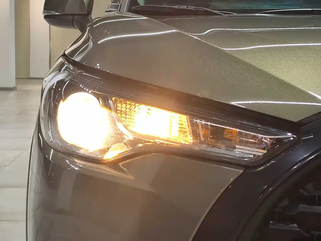 Toyota Corolla Cross 2022 — фото 4