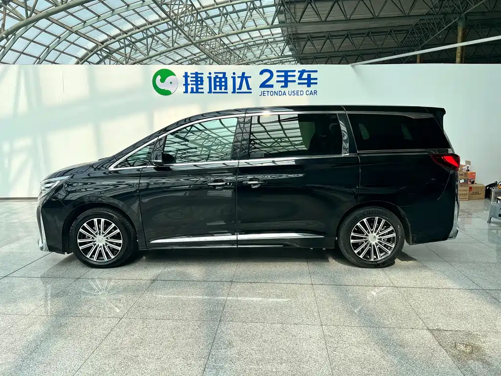 GAC Motor Trumpchi M8 2021 — фото 7
