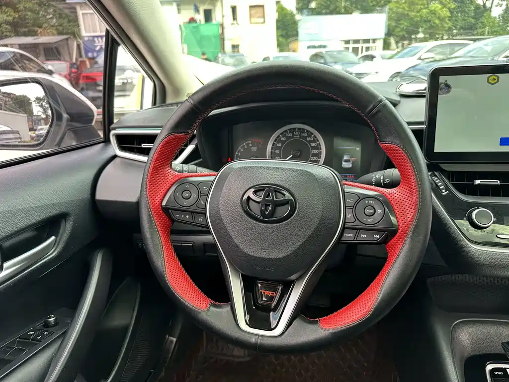 Toyota Corolla 2022 — фото 16