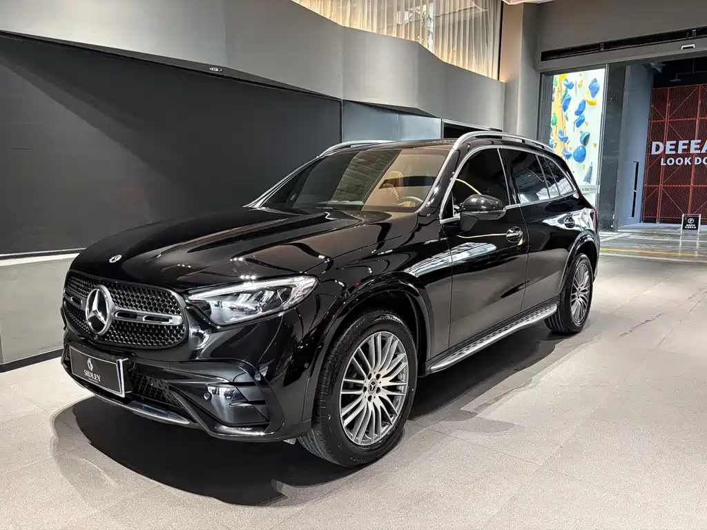 Mercedes-Benz GLC 2025