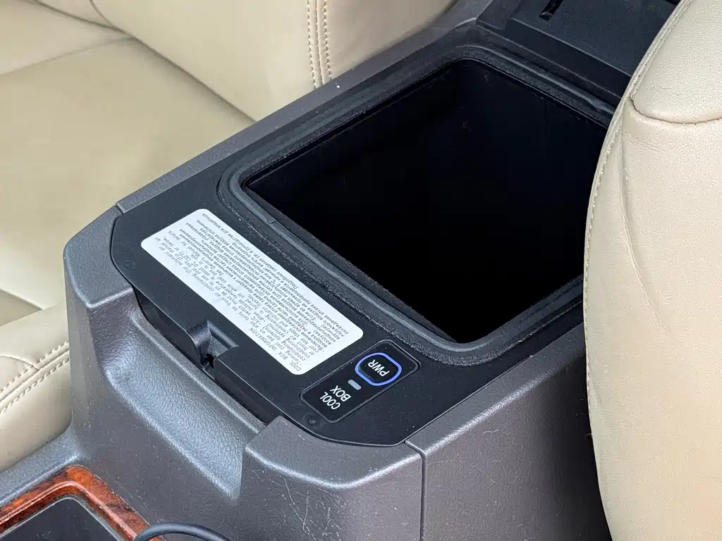 Toyota Prado 2015 — фото 12